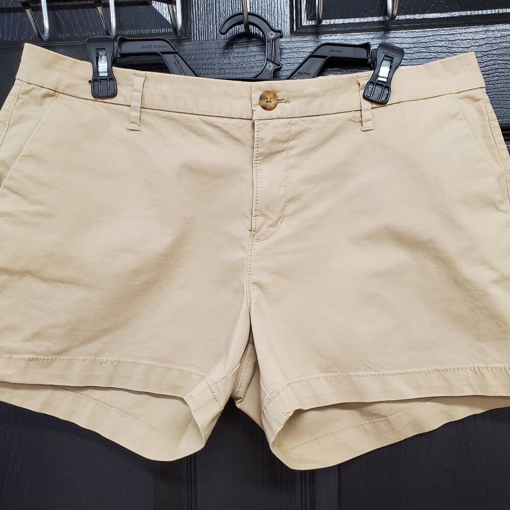 OLD NAVY CHINO SHORTS